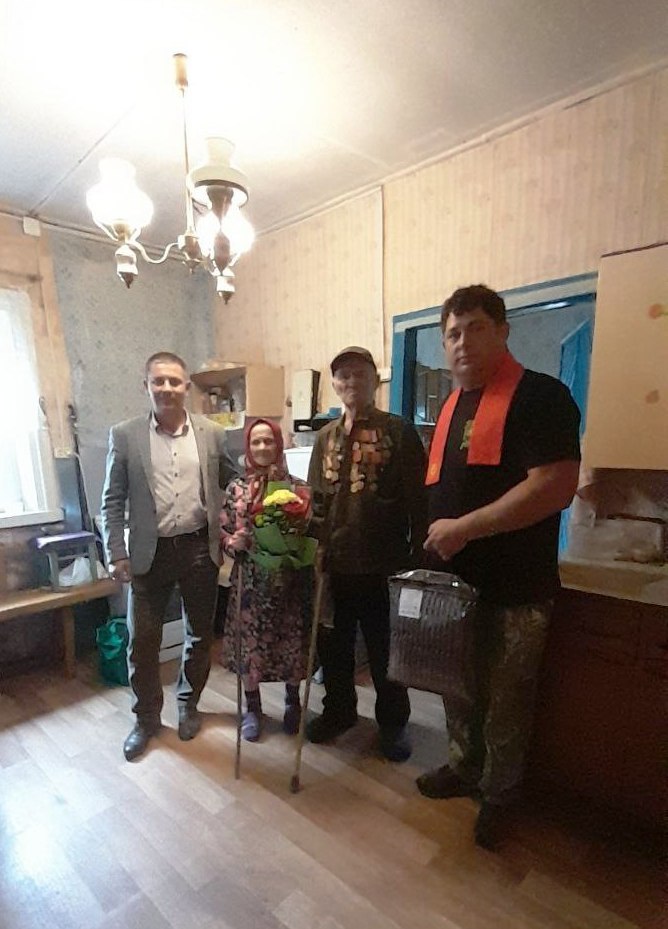 навестили ветерана Великой Отечественной войны Адама Владимировича Прокоповича