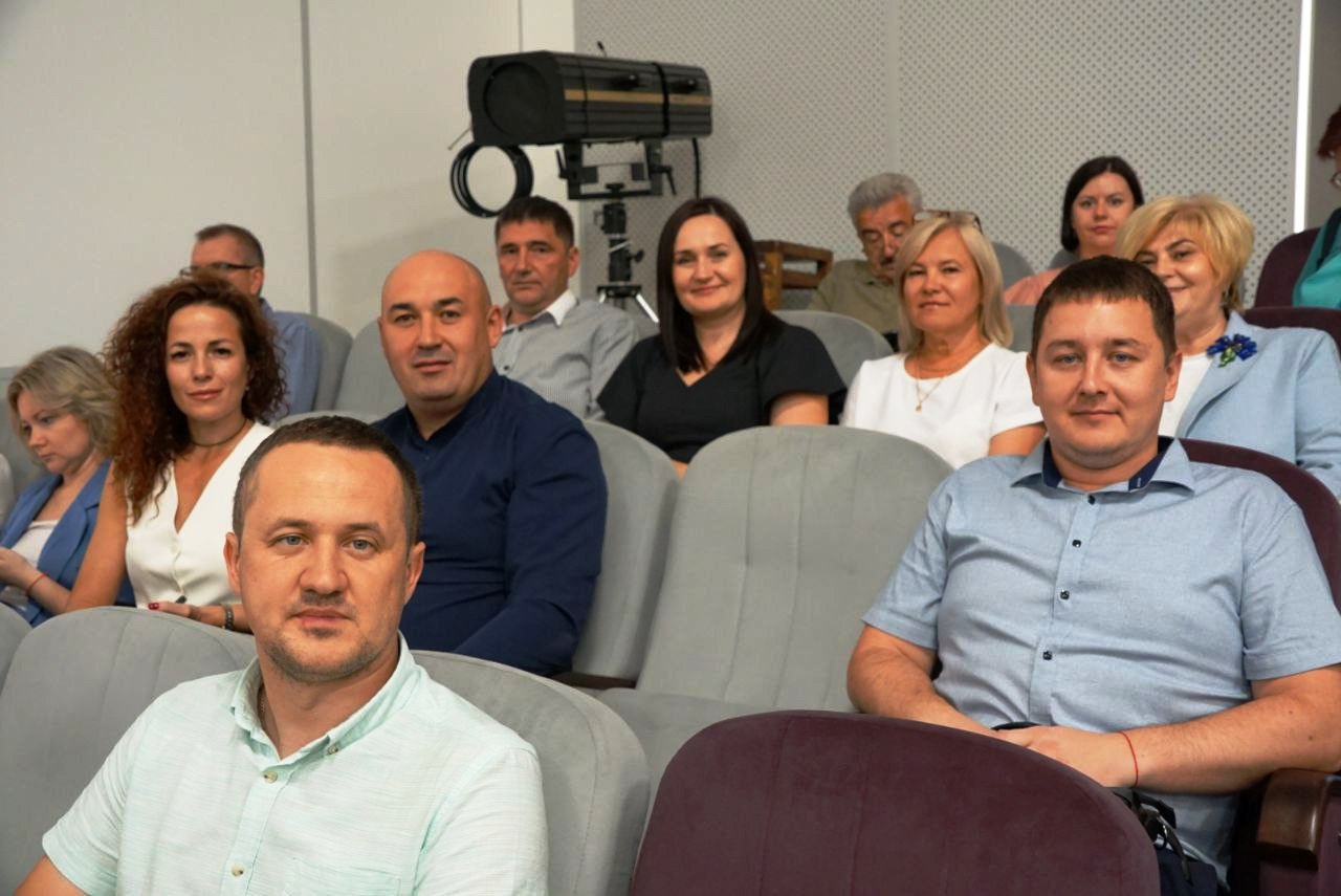 БЕЛАРУСЬ АДЗIНАЯ