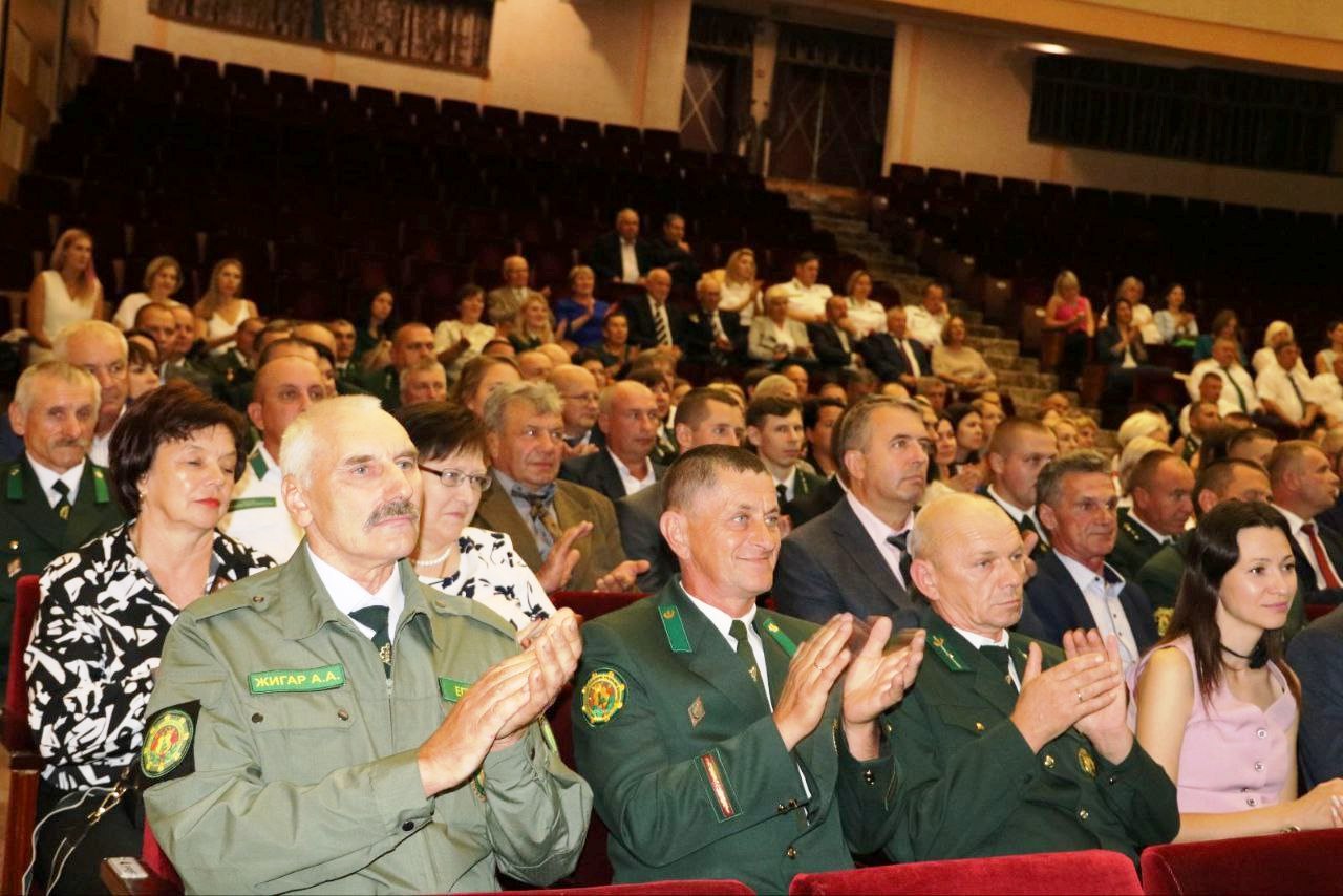 ТОРЖЕСТВЕННОЕ МЕРОПРИЯТИЕ МИНСКОГО ГОСУДАРСТВЕННОГО ПРОИЗВОДСТВЕННОГО ЛЕСОХОЗЯЙСТВЕННОГО ОБЪЕДИНЕНИЯ.