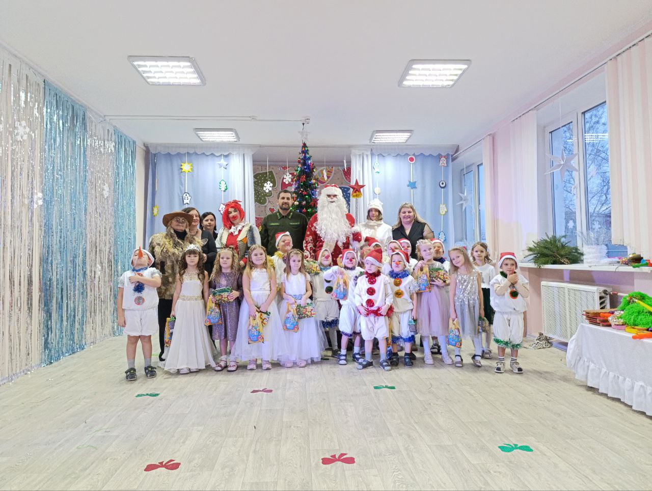 С НОВЫМ ГОДОМ!