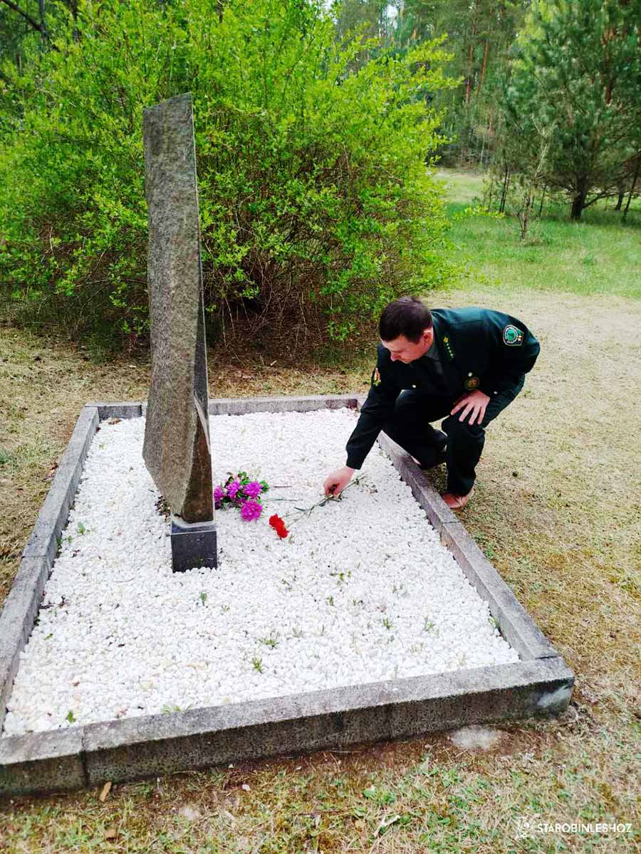 ПОМНИМ И ГОРДИМСЯ!