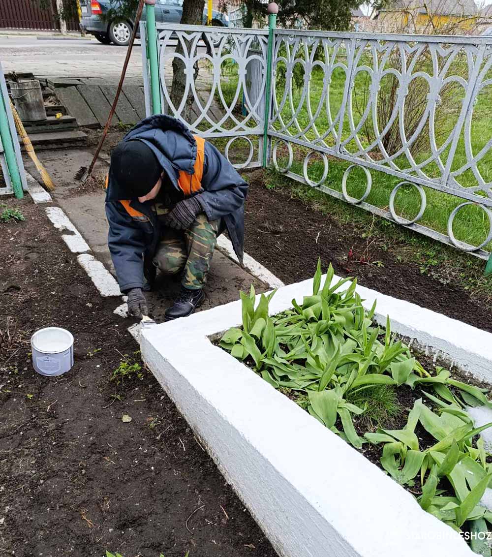 БЛАГОУСТРОЙСТВО ПАМЯТНЫХ МЕСТ