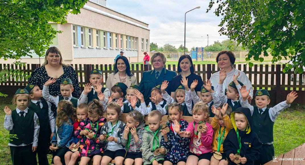 НОВАЯ СМЕНА ЮНЫХ ЛЕСОВОДОВ