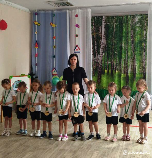 НОВАЯ СМЕНА ЮНЫХ ЛЕСОВОДОВ