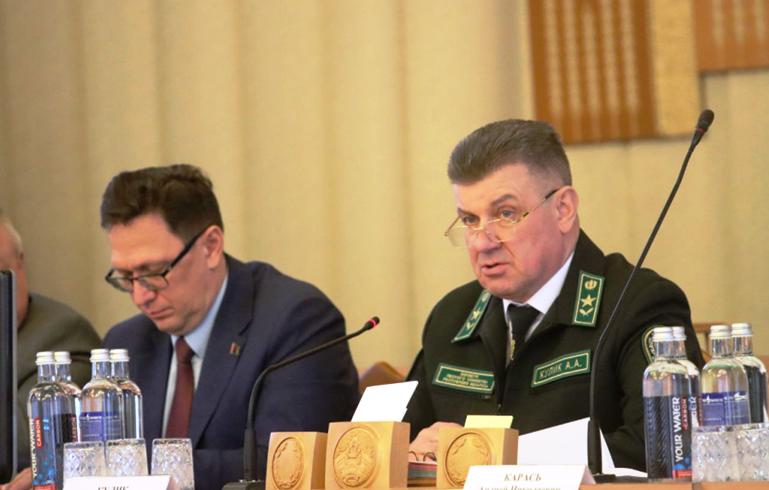 В МИНЛЕСХОЗЕ РАССМОТРЕЛИ ИТОГИ ВОСПРОИЗВОДСТВА ЛЕСОВ. КОГО ПОСТАВИЛИ В ПРИМЕР?