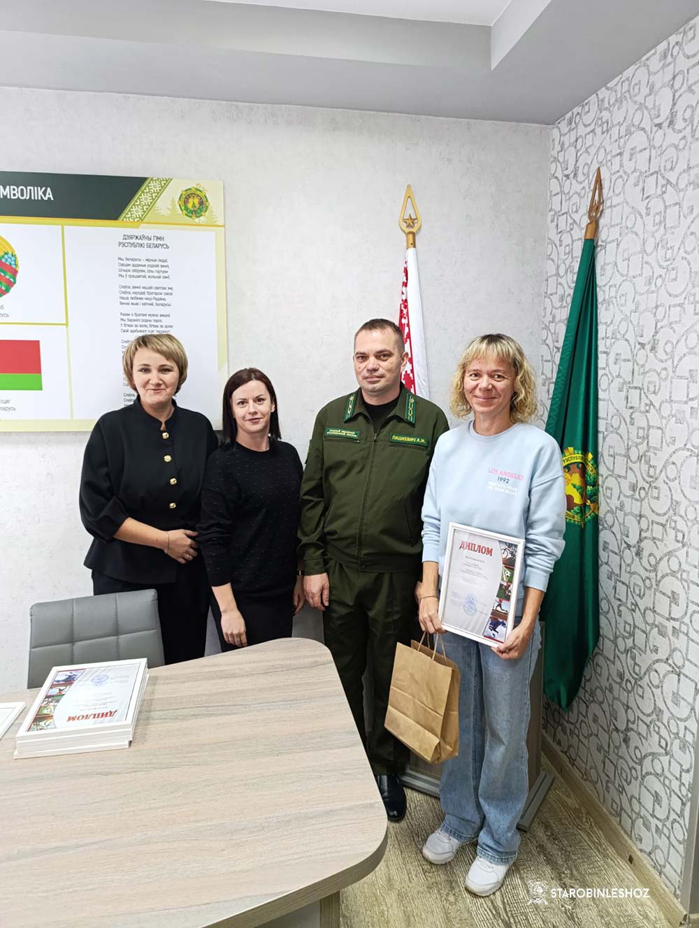 ПОЗДРАВЛЕНИЕ ЖЕНЩИН ЛЕСХОЗА С ДНЕМ МАТЕРИ