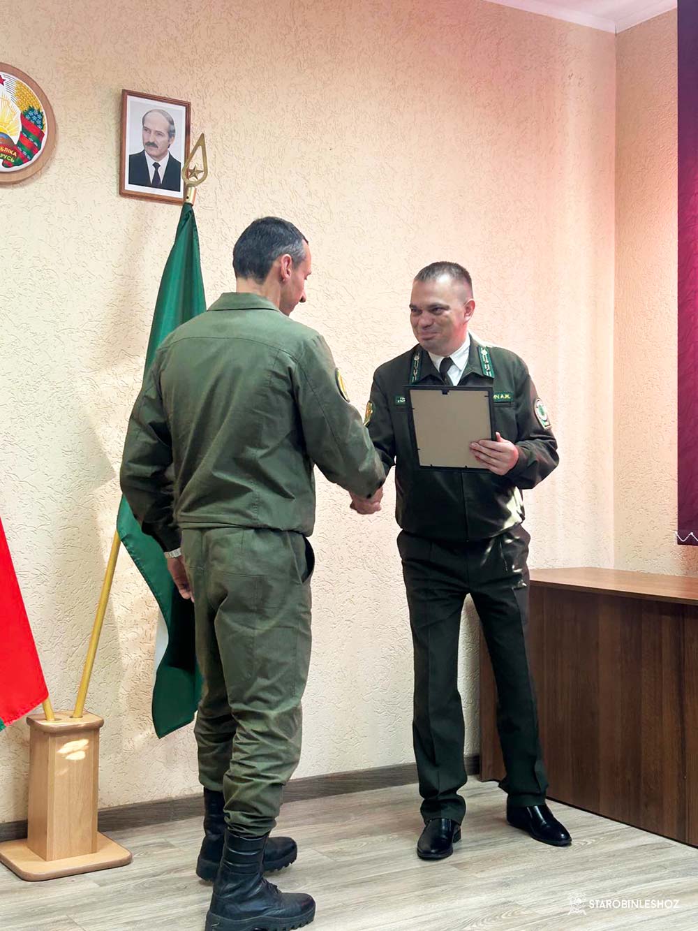 ПОЗДРАВЛЕНИЯ КО ДНЮ РАБОТНИКОВ ЛЕСА ПРОДОЛЖАЮТСЯ!