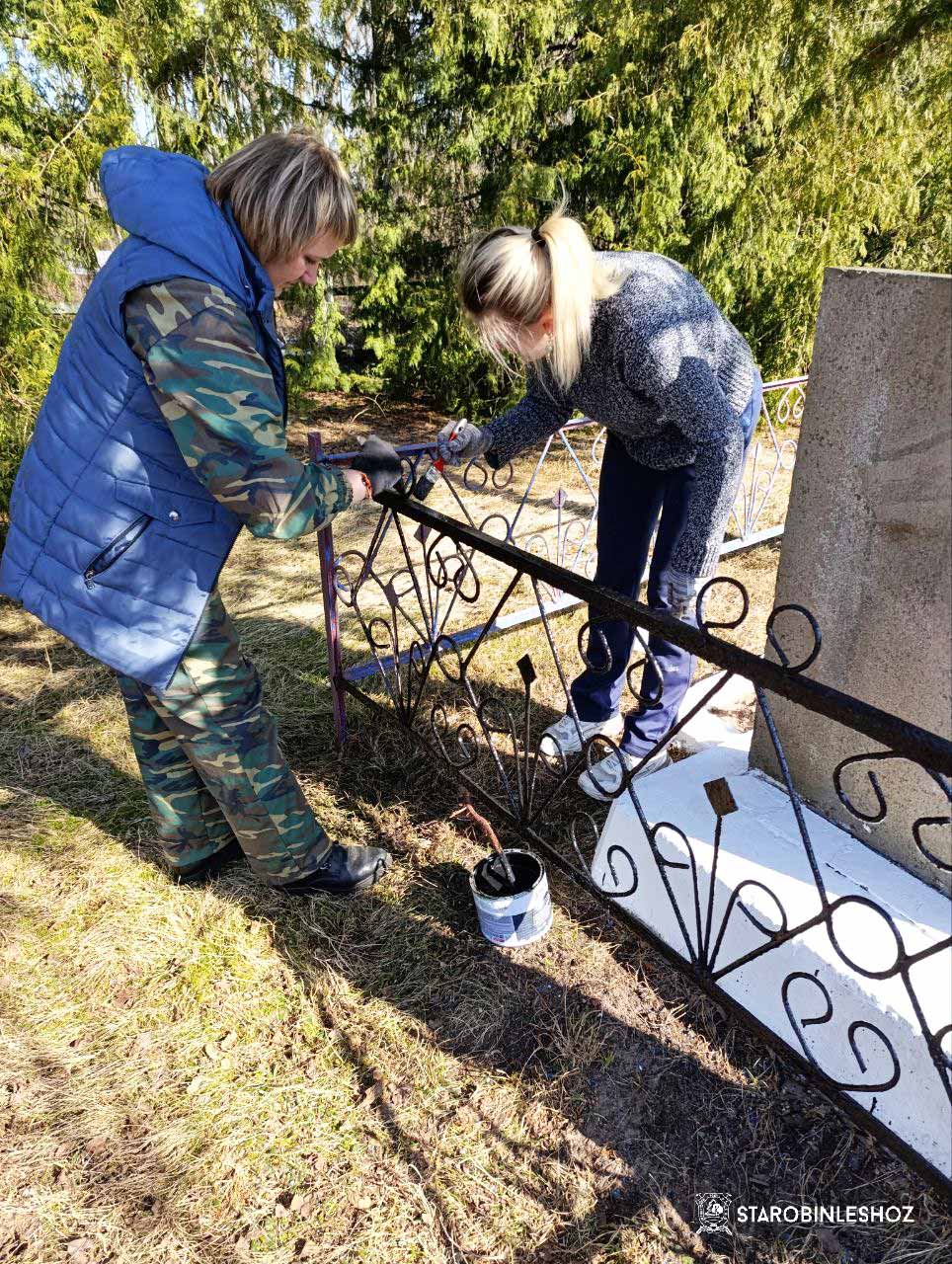 СТАРОБИНСКИЙ ЛЕСХОЗ ПРИСТУПИЛ К НАВЕДЕНИЮ ПОРЯДКА НА ПАМЯТНЫХ МЕСТАХ