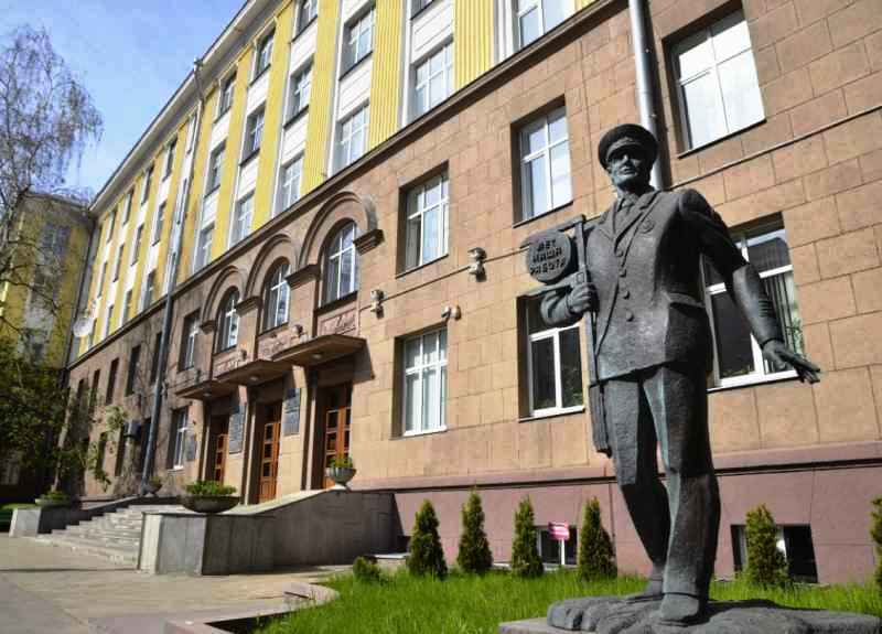 ВНИМАНИЮ АБИТУРИЕТОВ!