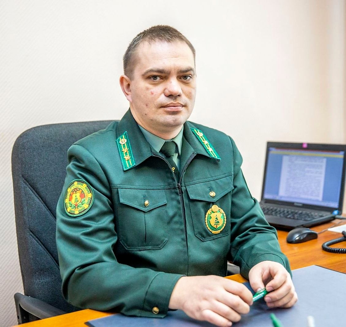 ПОЗДРАВЛЕНИЕ ГЛАВНОГО ЛЕСНИЧЕГО СТАРОБИНСКОГО ЛЕСХОЗА.
